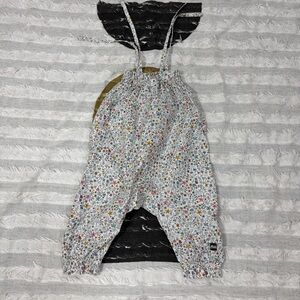 Tea Collection Baby Girl Floral  Jumpsuit Sz 9-12 Mos